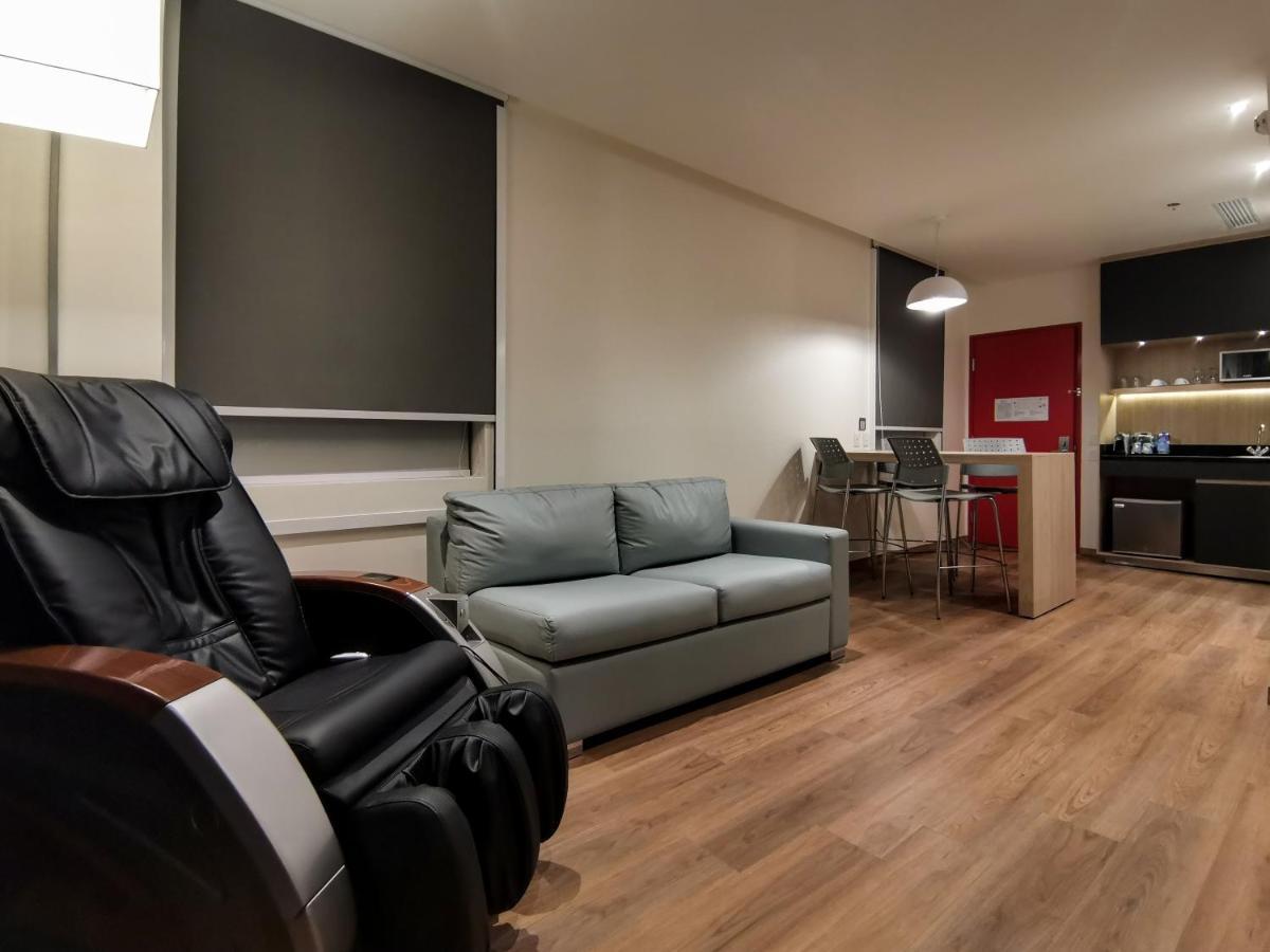 Ramada Encore By Wyndham Monterrey Apodaca Zona Aeropuerto מראה חיצוני תמונה